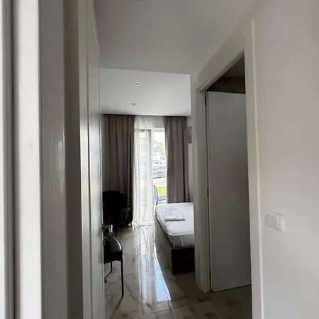 Azure Haven Pensionat Dhërmi